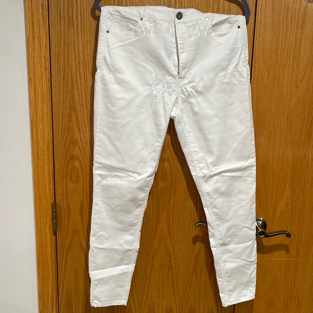 Design Lab size 29 skinny white pants